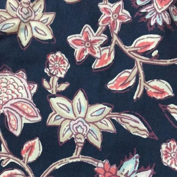 GAP city shorts size 8 - Picture 2 of 10